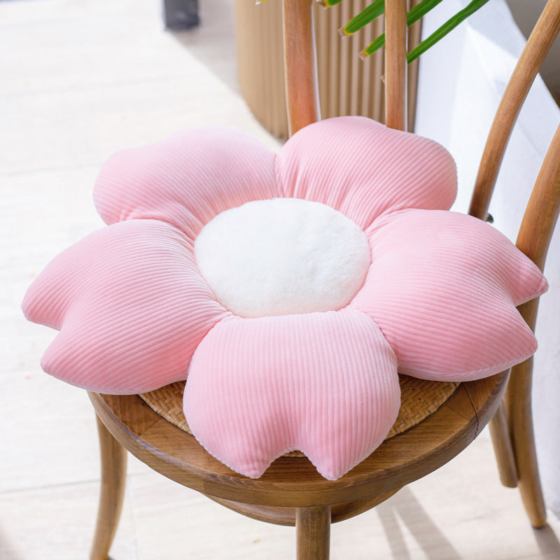 Small Daisy Flower Throw Pillow 🌼