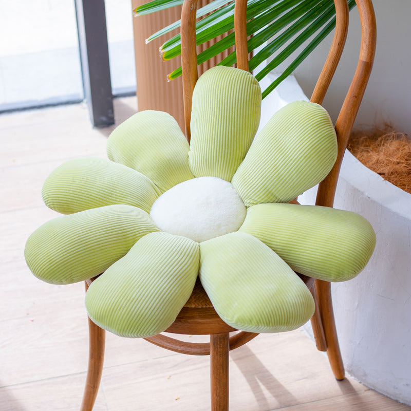 Small Daisy Flower Throw Pillow 🌼