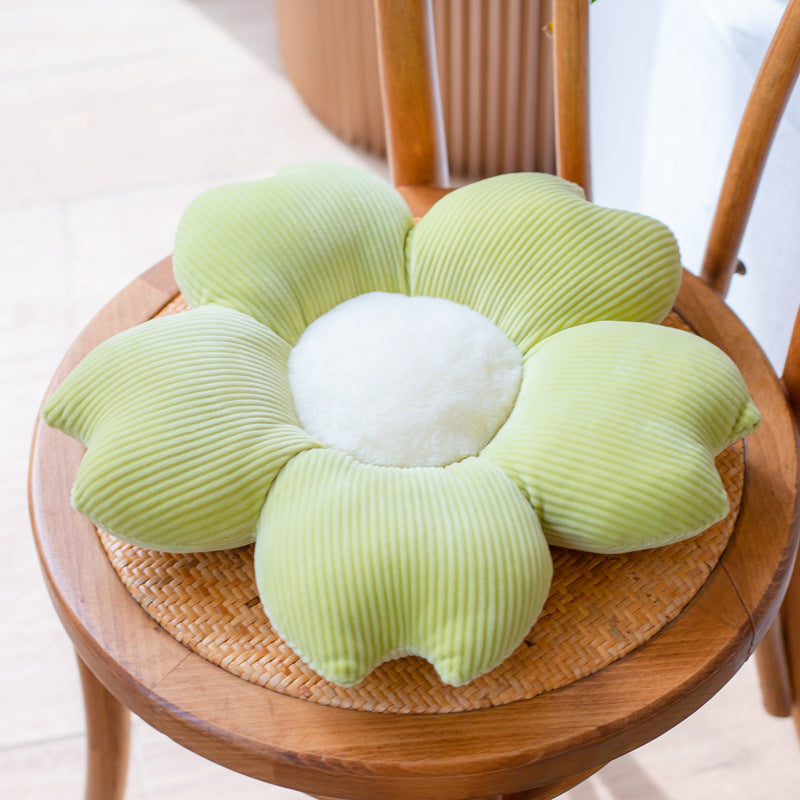 Small Daisy Flower Throw Pillow 🌼